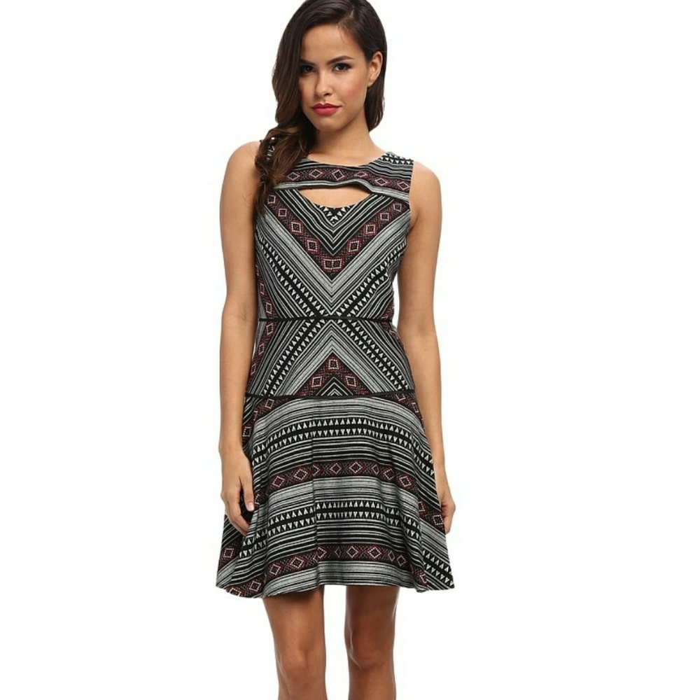 Jessica Simpson Dress Size 4
